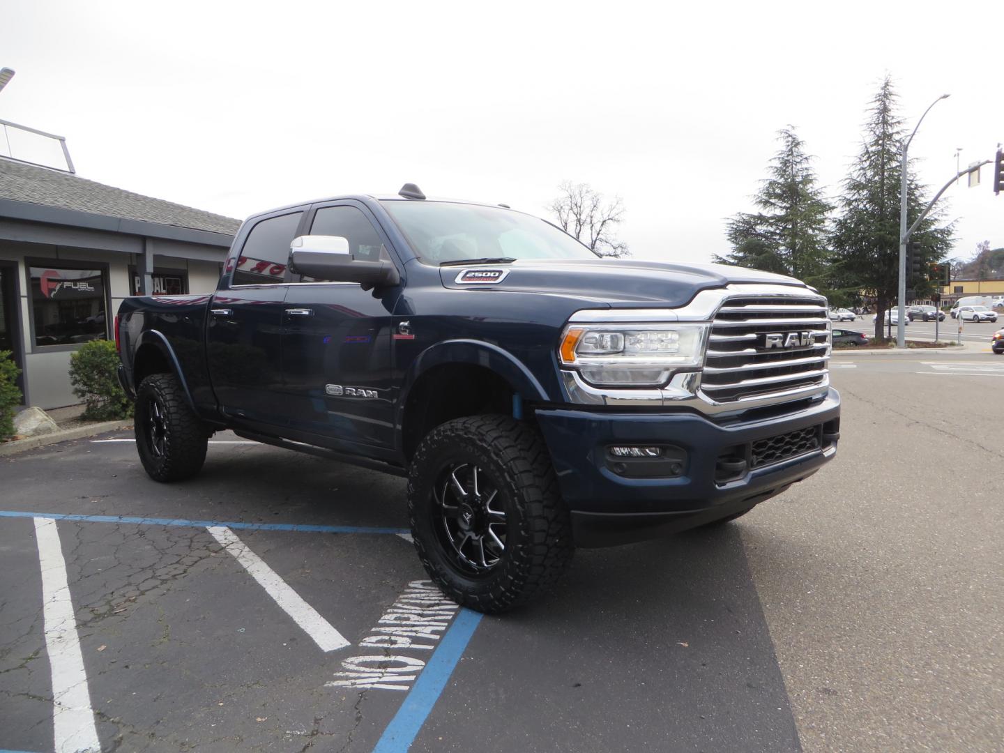 2022 BLUE /BROWN RAM 2500 Limited Longhorn Crew Cab SWB 4WD (3C6UR5GL7NG) with an 6.7L L6 OHV 24V TURBO DIESEL engine, 6A transmission, located at 2630 Grass Valley Highway, Auburn, CA, 95603, (530) 508-5100, 38.937893, -121.095482 - Beautiful Ram Limited Longhorn with a level kit, 20" Fittipaldi wheels, Toyo Open Country RT Trail tires, and a Demco 18K sliding 5th wheel hitch. - Photo#2